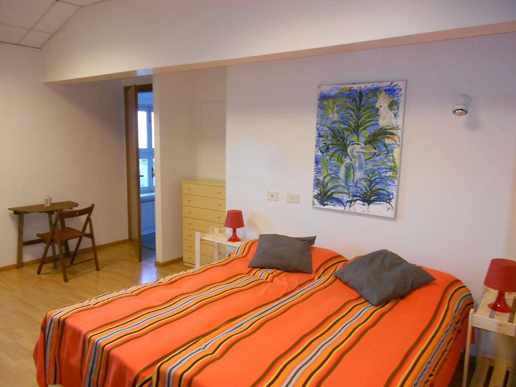 Santangela Hostel & Rooms Menaggio Exterior foto